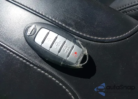 2018 Nissan Rogue Sv z USA, uszkodzony, nr VIN 5N1AT2MT5JC848334